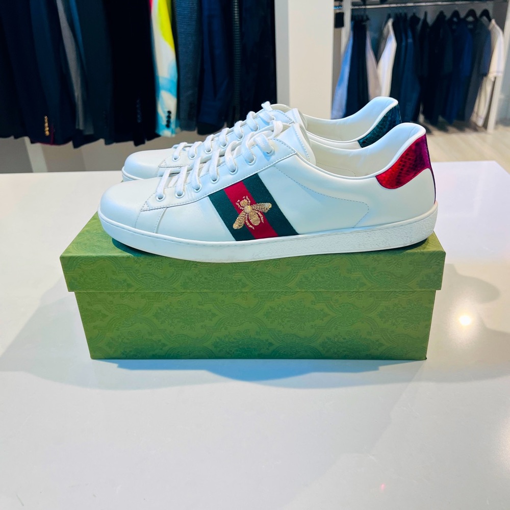 GUCCI MEN'S ACE EMBROIDERED SNEAKER